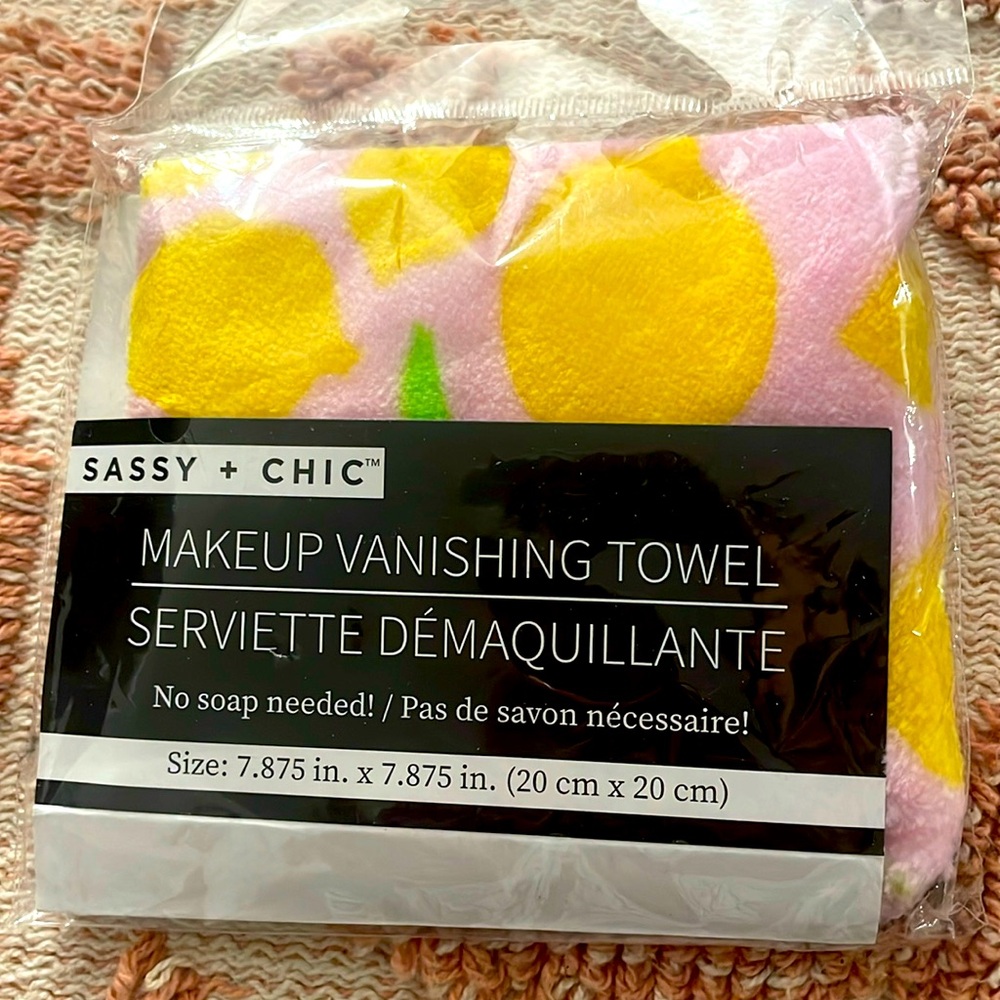 Make up vanishing towel no soap needed